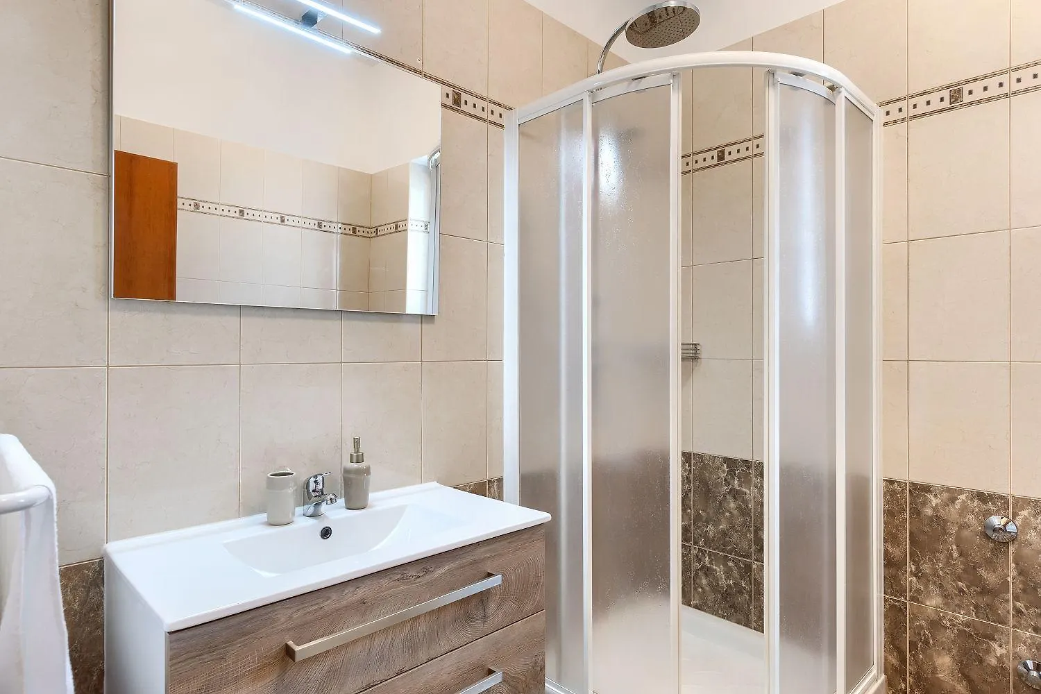 Preiswertes Apartment Mit Stylischem Interiour, Babybett, Spielplatz Vodnjan 0*,  Croatia