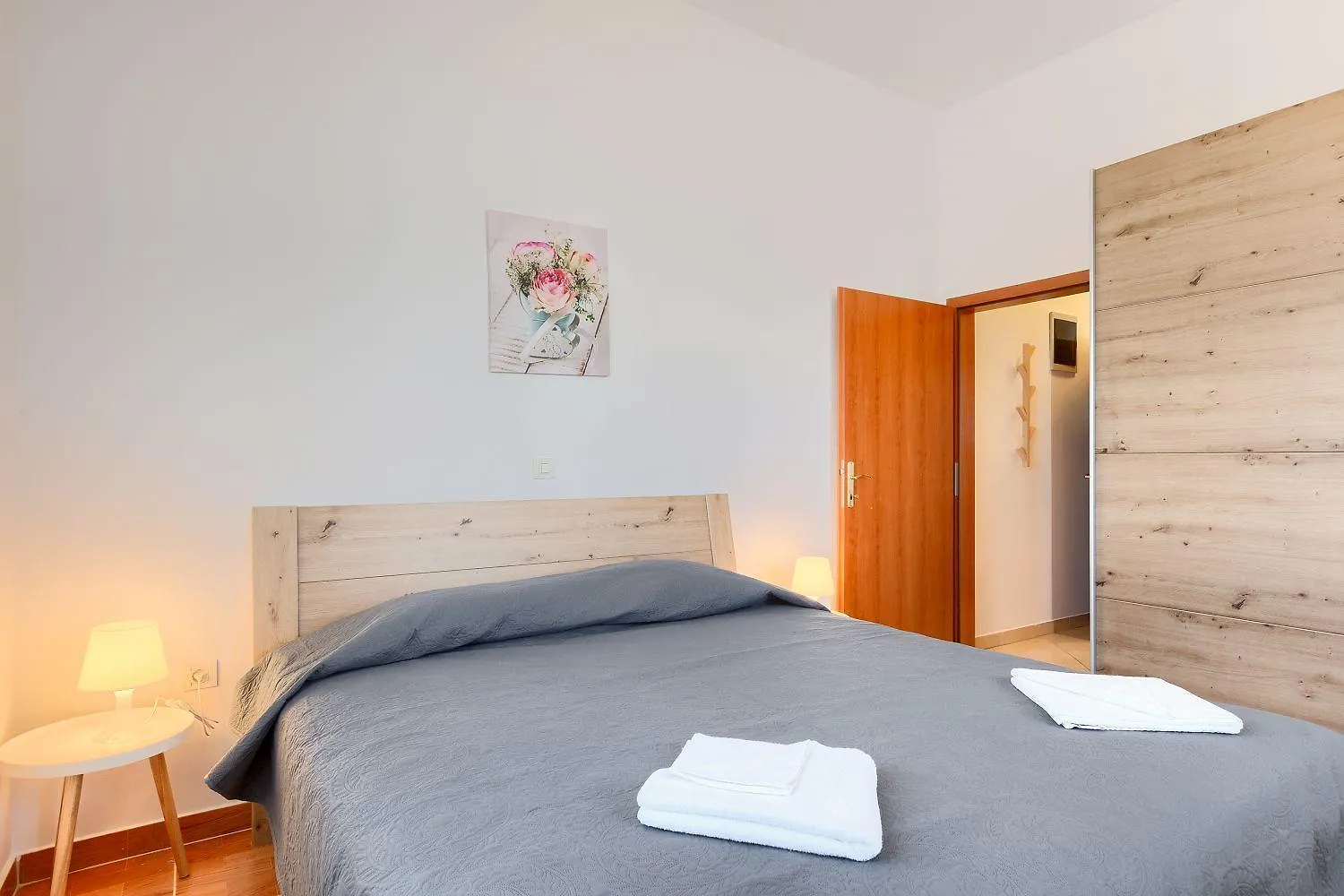 Preiswertes Apartment Mit Stylischem Interiour, Babybett, Spielplatz Vodnjan