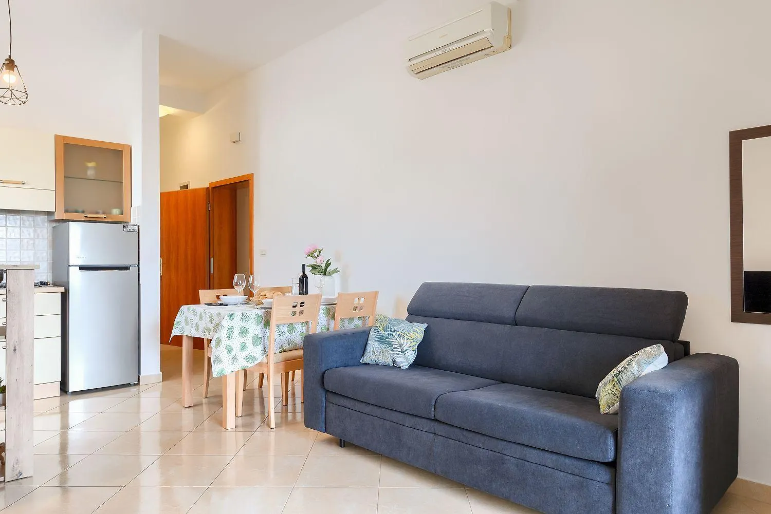 Preiswertes Apartment Mit Stylischem Interiour, Babybett, Spielplatz Vodnjan 0*,