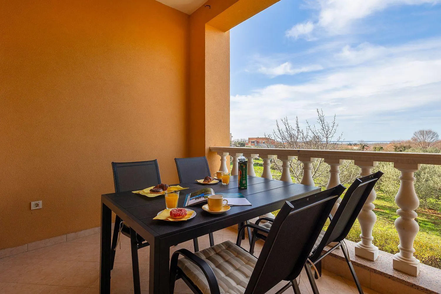 Preiswertes Apartment Mit Stylischem Interiour, Babybett, Spielplatz Vodnjan Croatia